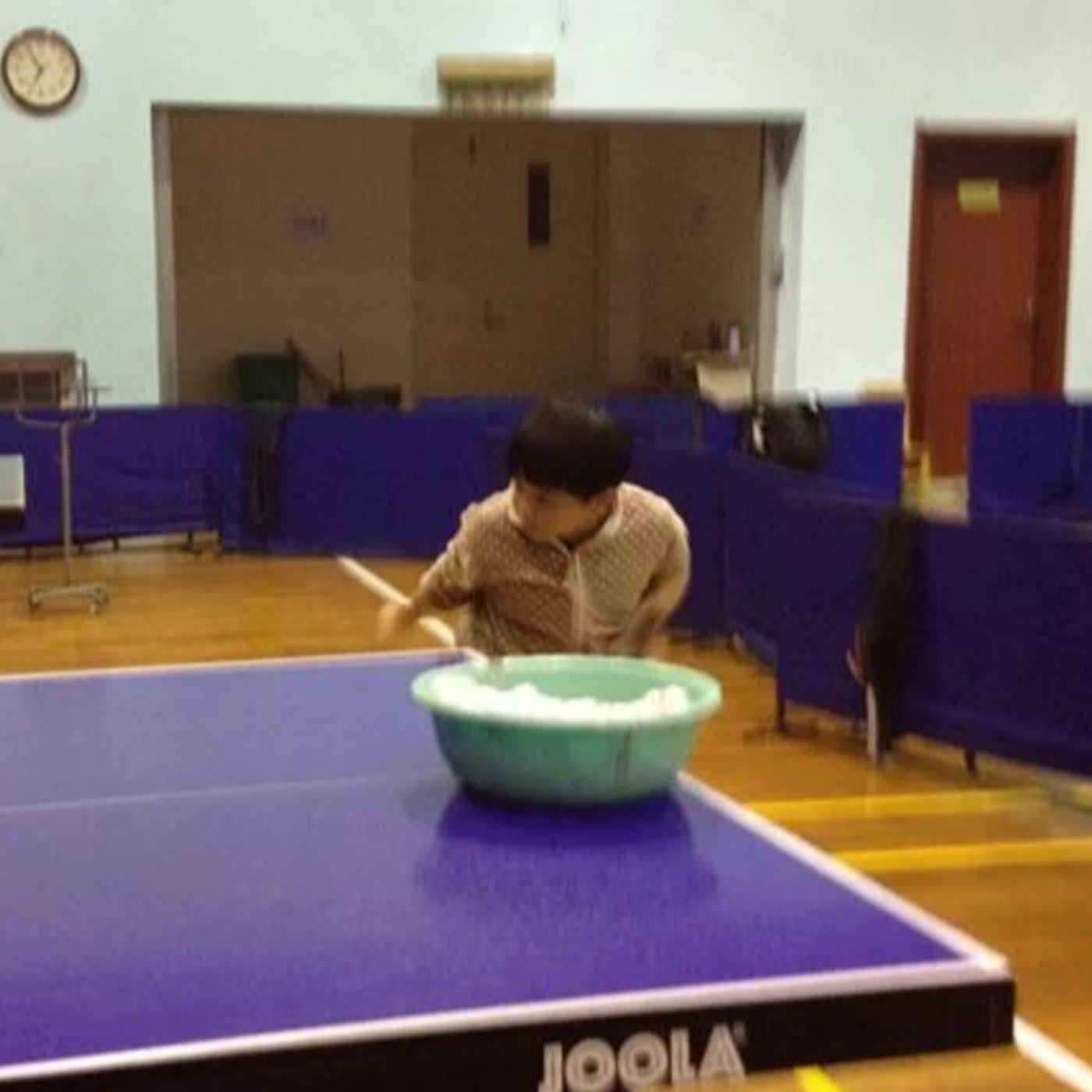 E886.终于打进乒乓球国家队后，我主动退役了