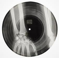 E105: 刻在骨头上的爵士乐