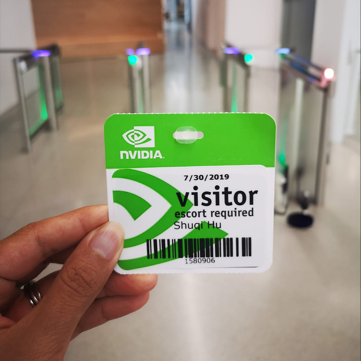 在商言商 | 从游戏显卡到 AI 霸主，英伟达一路开挂的故事